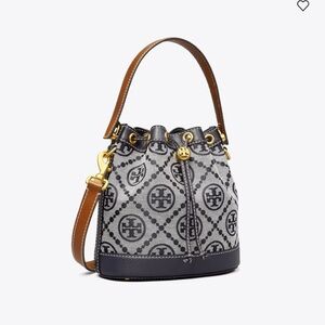 NEW Tory Burch monogram bucket bag